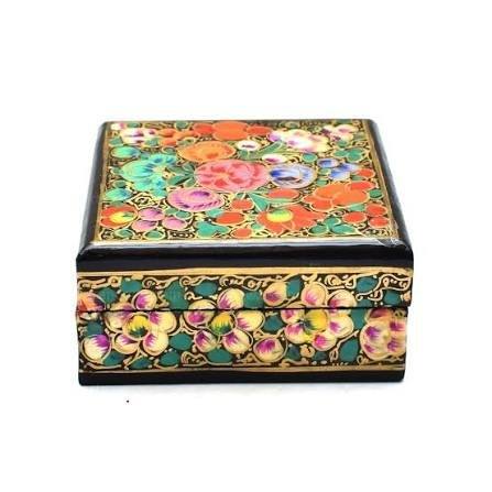 Square papier-mâché box with floral motif