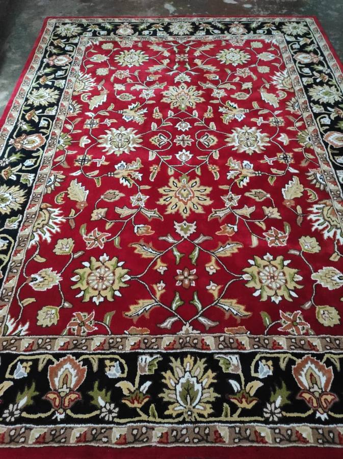Hand-knotted Persian-style wool carpet